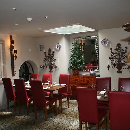 Queens Head Inn Nassington Экстерьер фото